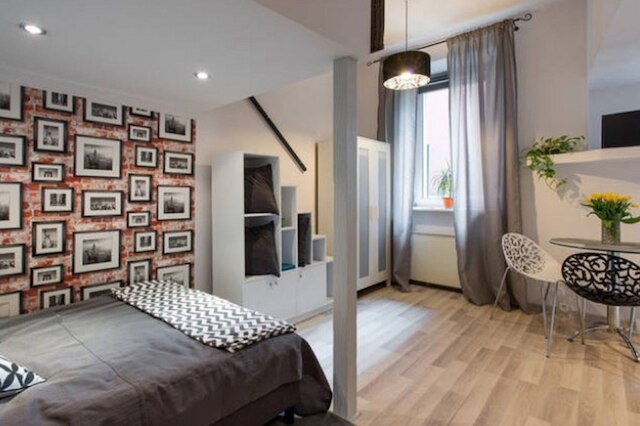 OK カジミエシュ アパートメンツ