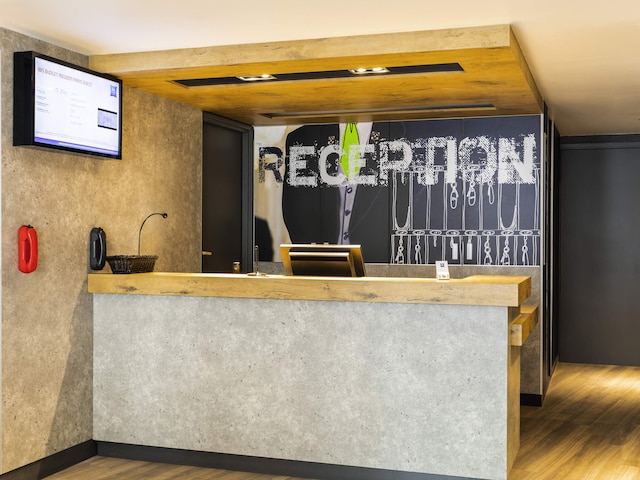 イビス バジェット ムードン パリ ウエスト