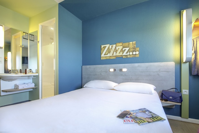 イビス バジェット ムードン パリ ウエスト