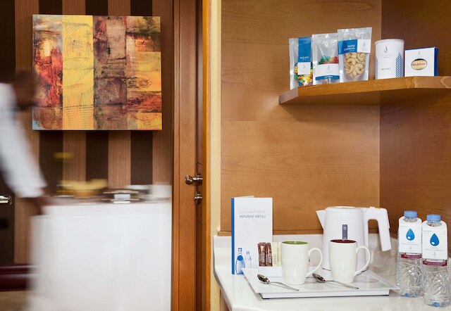 シティ シーズンズ タワーズ