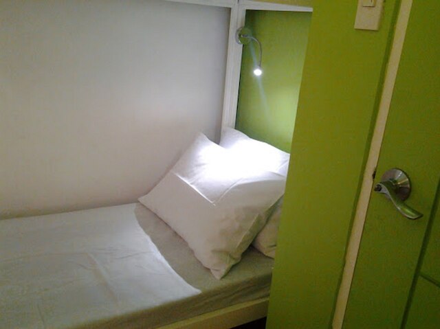 クロスローズ ホステル マニラ