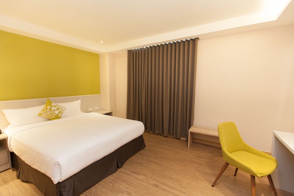 9.F ホテル花蓮ジョンシァオ (F Hotel 花蓮忠孝館)