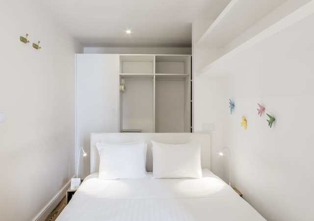 ルック アット ミー - サービスド ロフツ & スタジオス