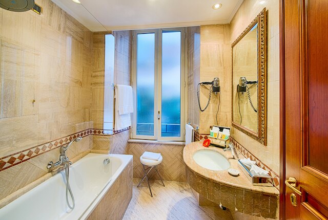 バロッコ アパートメンツ