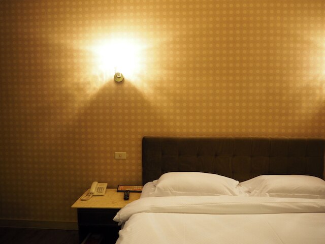 ザ リバーサイド ホテル & モーテル (高雄河堤戀館商務汽車旅館)