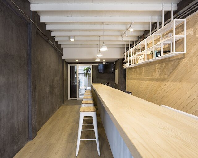 オン ザ ベッド ホステル