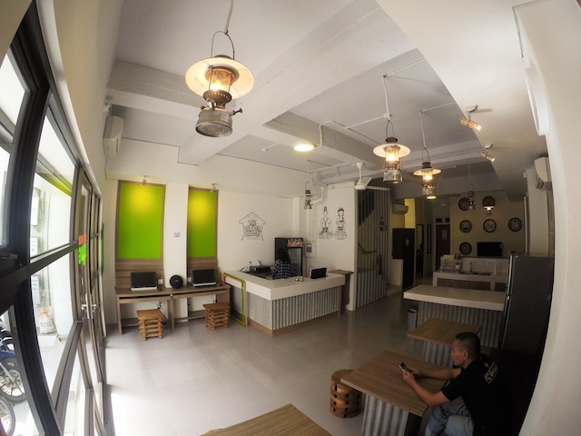 ザ パッカー ロッジ ジョグジャカルタ - ホステル