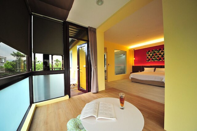 リトル サンシャイン B&B (微陽花弄)