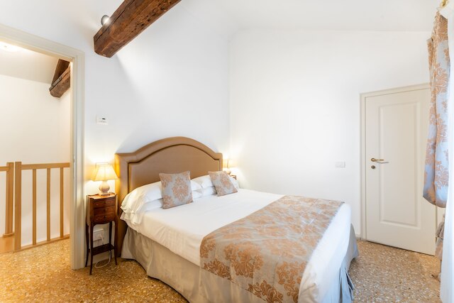 サン テオドーロ パレスラグジュアリー アパートメンツ