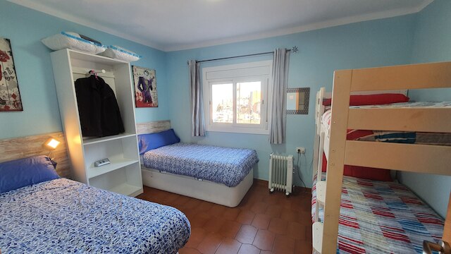 アティコ コン テラーサ イ バルバコア、フンタ リネア メトロ デ BCN