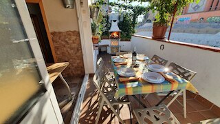 アティコ コン テラーサ イ バルバコア、フンタ リネア メトロ デ BCN