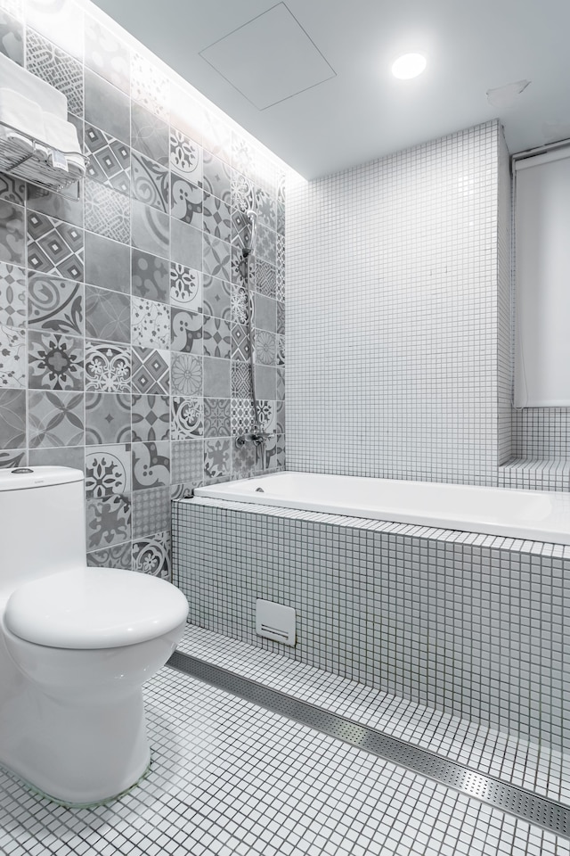 ウェアハウスイン (庫房旅店)