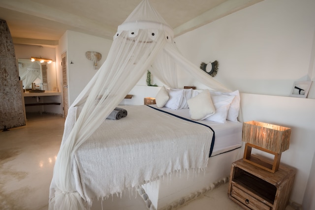 ロック アンド リーフ ホテル