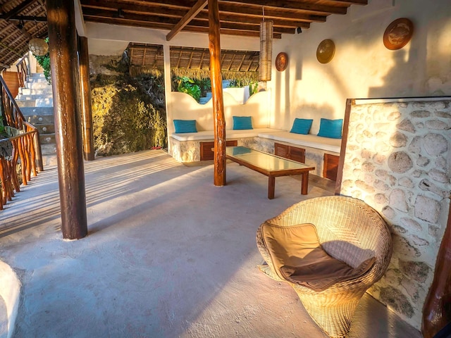 ロック アンド リーフ ホテル