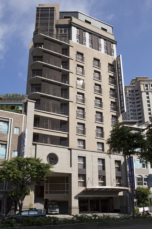 センチュリー ホテル桃園 (桃園蜜月世紀大飯店)