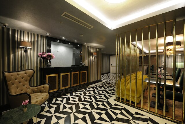 ル プティ パレス ホテル