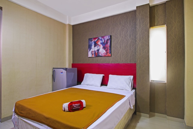 レッドドアーズ、チランダク タウン スクエア近く