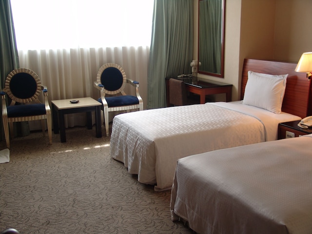 ファミリー ホテル台北 (全家商務旅店)