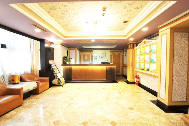 ロータス ユアン ビジネス ホテル (蓮園商務旅館)