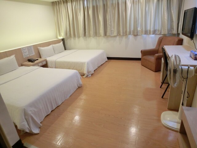 ロータス ユアン ビジネス ホテル (蓮園商務旅館)