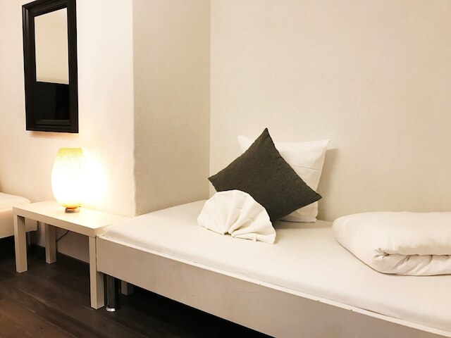 インサイド ファイブ シティ アパートメンツ