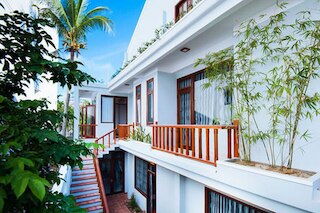 リバーサイド プラム ガーデン ホームステイ