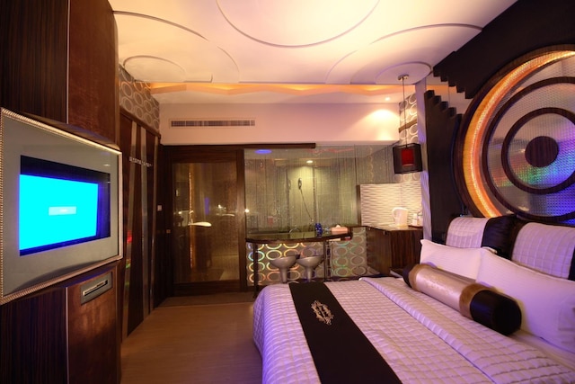 シャイニーシーズンズ モーテル