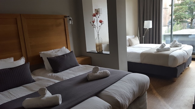 ザ バンク ホテル