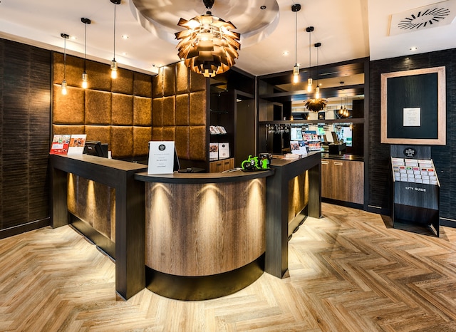 ザ アルフレット ホテル