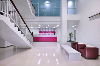 フェイブホテル ランクット スラバヤ