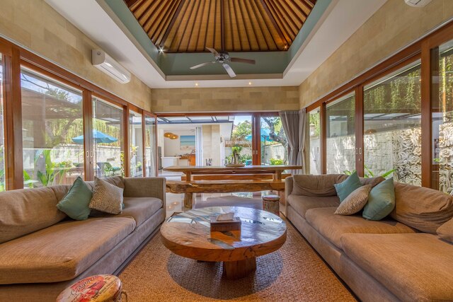 ラカサ ヴィラ レギャン