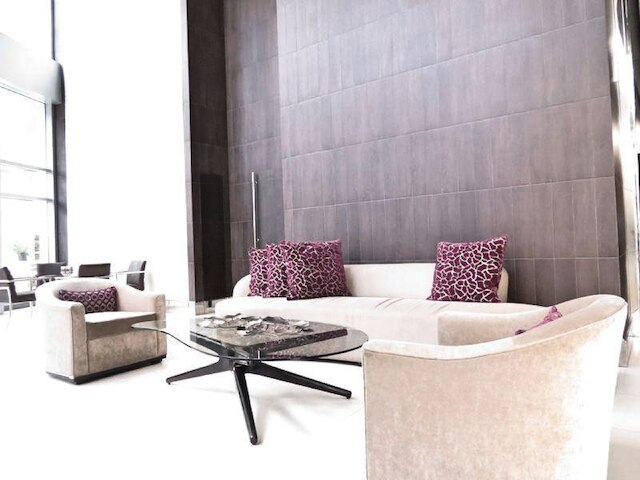 アヴァント アパートメンツ アット ザ フォート