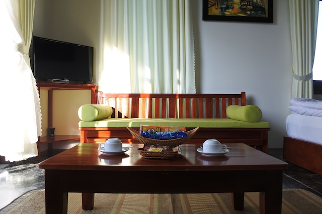 ホイアン オーサカ リバーサイド ヴィラ & スパ