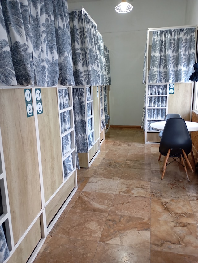 フォロー ザ サン ブティック ホステル - プール, ブレックファスト & シー ビューズ