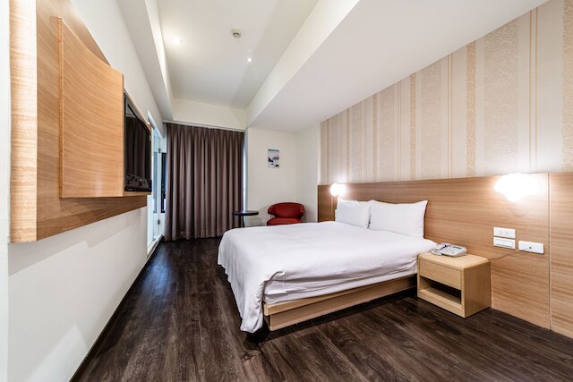 フィッシュ ホテル - 塩埕 (鮪魚家族飯店 - 鹽埕館)