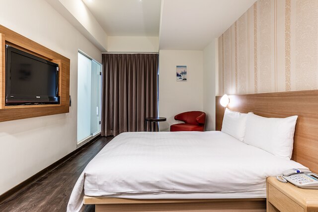 フィッシュ ホテル - 塩埕 (鮪魚家族飯店 - 鹽埕館)