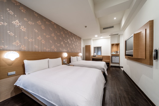 フィッシュ ホテル - 塩埕 (鮪魚家族飯店 - 鹽埕館)