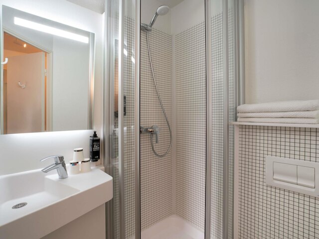 イビス バジェット レンヌ シャンテピ - リノベーテッド ホテル