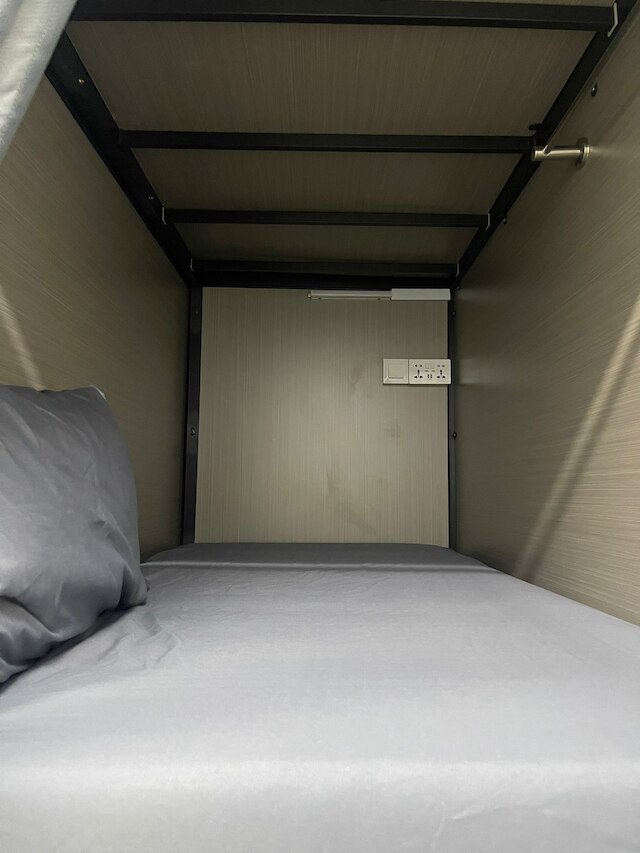 メドウズ・ホステル