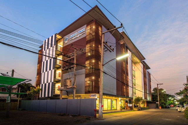 チョンラダ プレイス