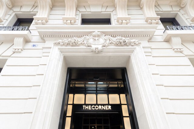 ザ コーナー ホテル