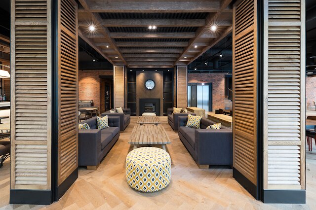 ザ コーナー ホテル