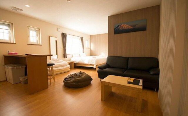 Holiday Niseko スノーバード