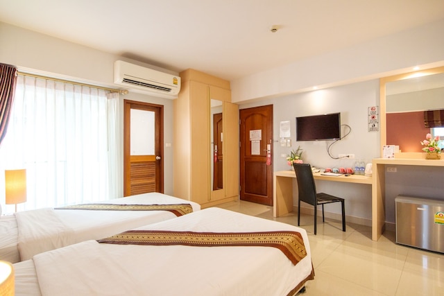 トゥブティム サイアム スワンナプーム ホテル