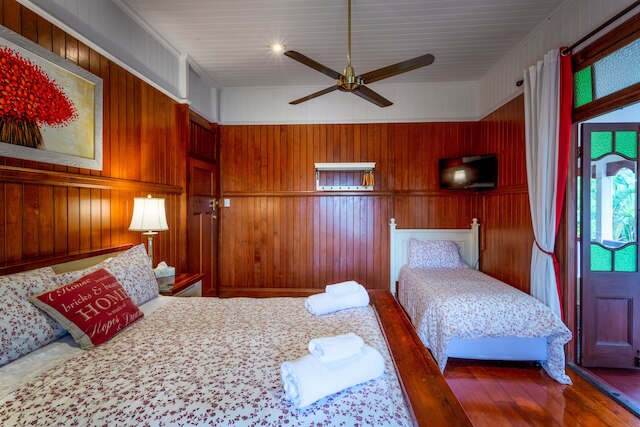 ザ ビレッジ B&B