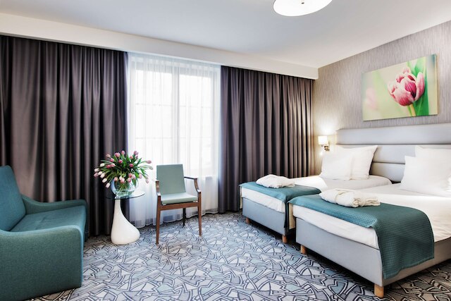 ゴールデン チューリップ クラクフ カジミェシュ