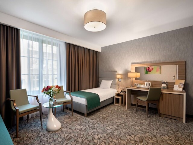 ゴールデン チューリップ クラクフ カジミェシュ