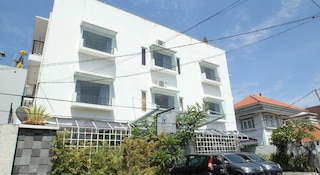 クタ エアポート インスタ ホテル