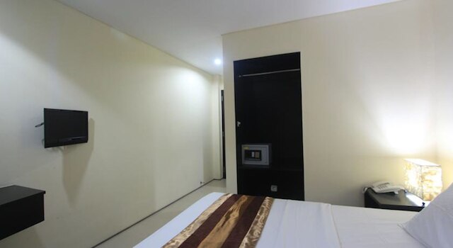 クタ エアポート インスタ ホテル