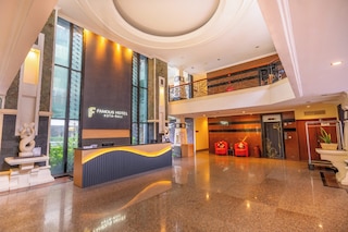 フェイマスホテル・クタ